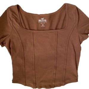 Women’s brown medium Hollister Baby-Tee